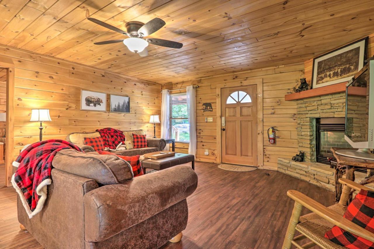 Cabin With Deck And Fireplace Less Than 3 Mi To Dollywood! Pigeon Forge Εξωτερικό φωτογραφία