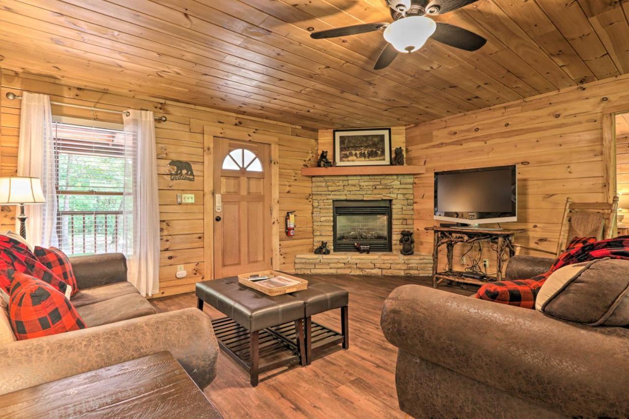 Cabin With Deck And Fireplace Less Than 3 Mi To Dollywood! Pigeon Forge Εξωτερικό φωτογραφία