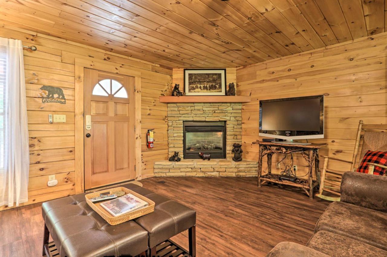 Cabin With Deck And Fireplace Less Than 3 Mi To Dollywood! Pigeon Forge Εξωτερικό φωτογραφία