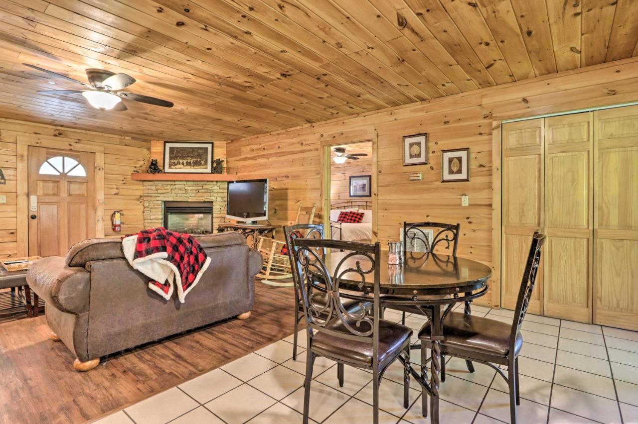 Cabin With Deck And Fireplace Less Than 3 Mi To Dollywood! Pigeon Forge Εξωτερικό φωτογραφία
