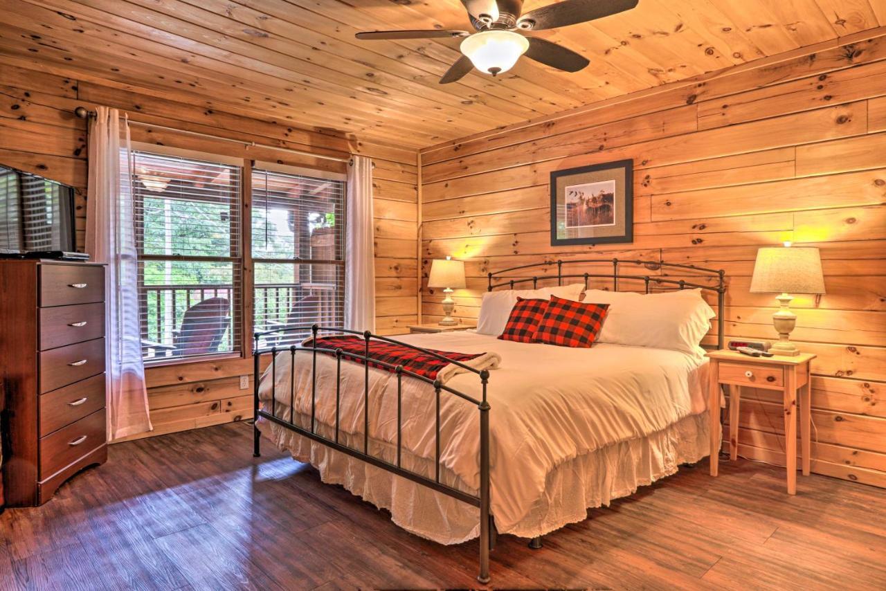 Cabin With Deck And Fireplace Less Than 3 Mi To Dollywood! Pigeon Forge Εξωτερικό φωτογραφία