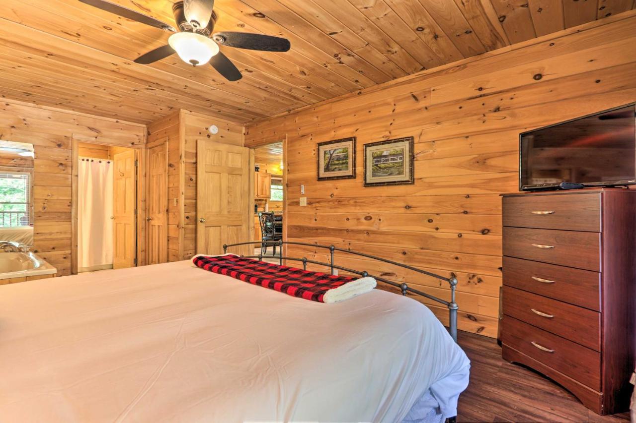 Cabin With Deck And Fireplace Less Than 3 Mi To Dollywood! Pigeon Forge Εξωτερικό φωτογραφία