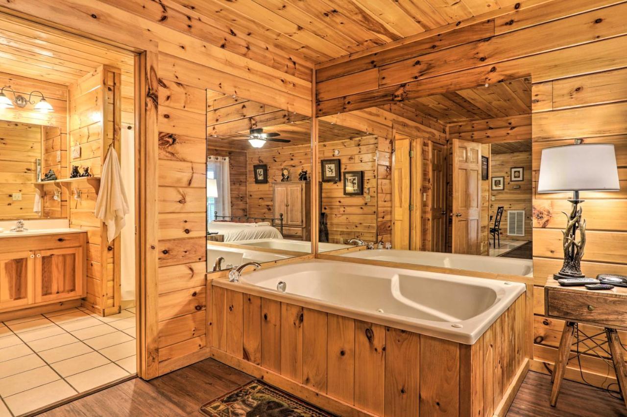 Cabin With Deck And Fireplace Less Than 3 Mi To Dollywood! Pigeon Forge Εξωτερικό φωτογραφία