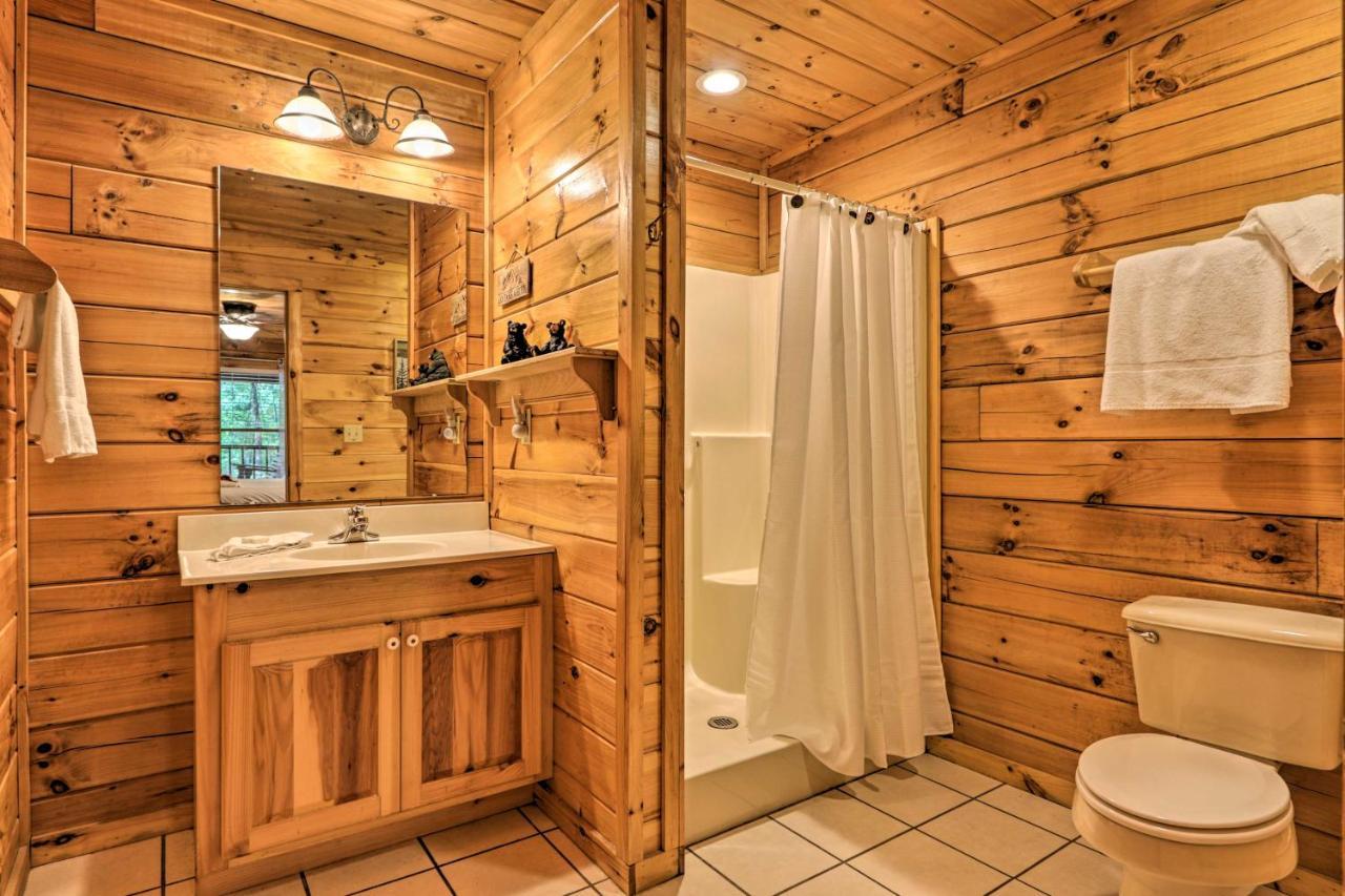Cabin With Deck And Fireplace Less Than 3 Mi To Dollywood! Pigeon Forge Εξωτερικό φωτογραφία
