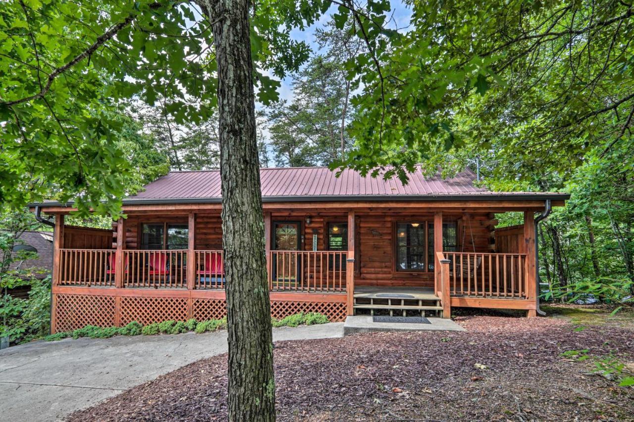 Cabin With Deck And Fireplace Less Than 3 Mi To Dollywood! Pigeon Forge Εξωτερικό φωτογραφία
